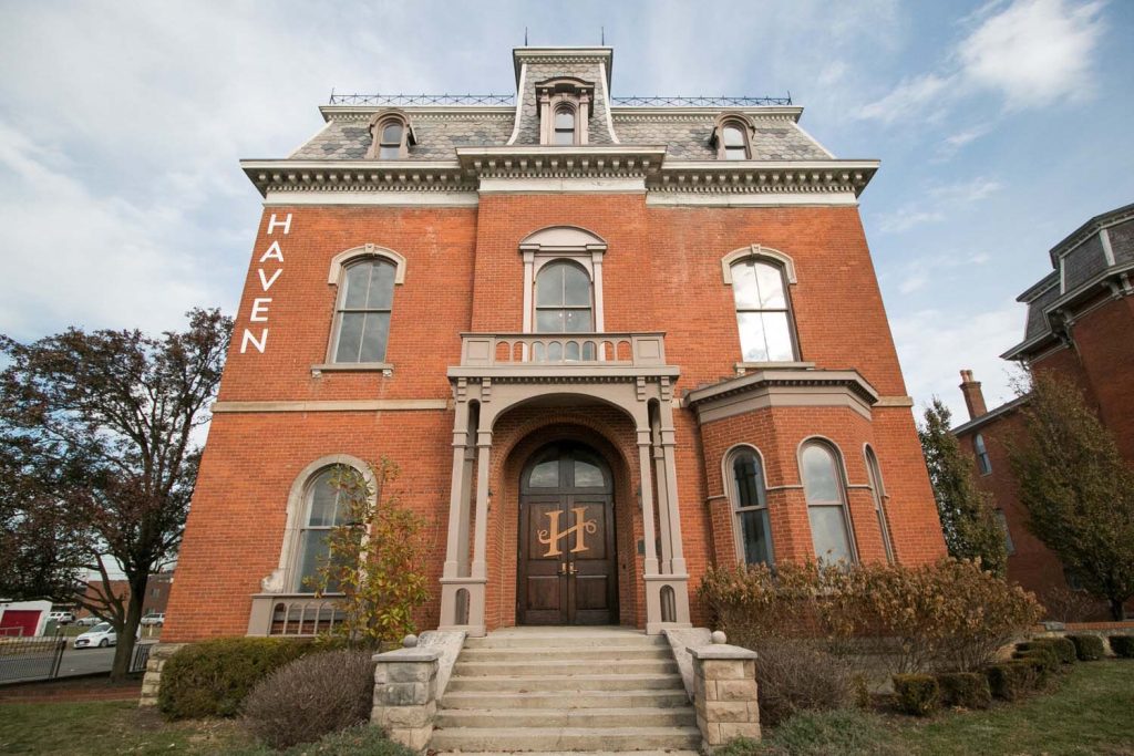 Exterior Haven Mansion